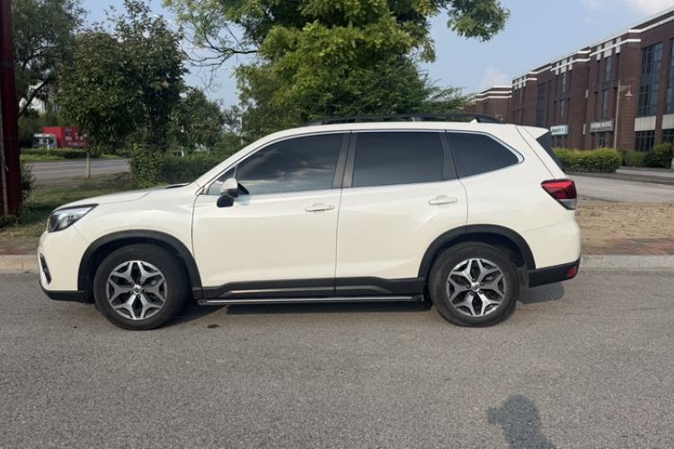 Used Subaru Forester 2021 2.0i Luxury Edition EyeSight Exterior 3