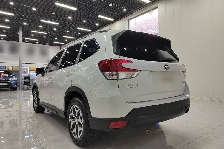 Used Subaru Forester 2021 2.0i Luxury Edition EyeSight Exterior 3