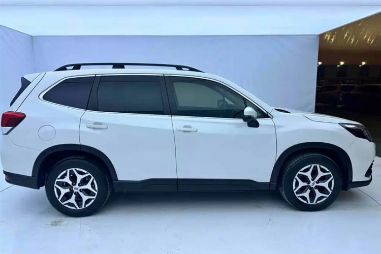 Used Subaru Forester 2021 2.0i Luxury Edition EyeSight Exterior 3