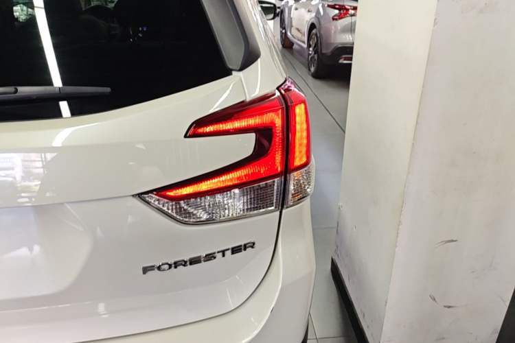 Used Subaru Forester 2021 2.0i Luxury Edition Exterior 3