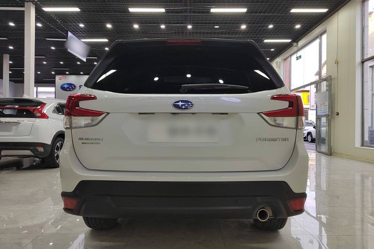 Used Subaru Forester 2021 2.0i Luxury Edition EyeSight Exterior 4