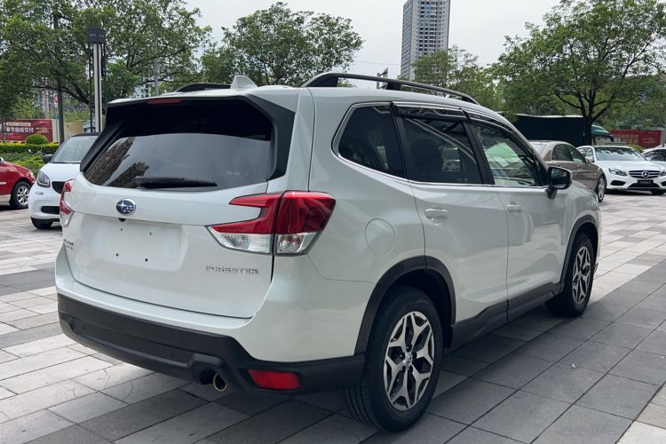 Used Subaru Forester 2021 2.0i Luxury Edition Exterior 4