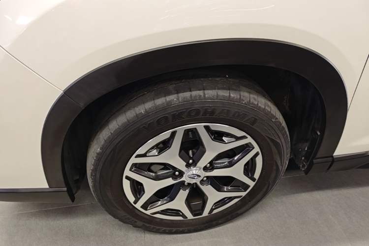 Used Subaru Forester 2021 2.0i Luxury Edition Exterior 4