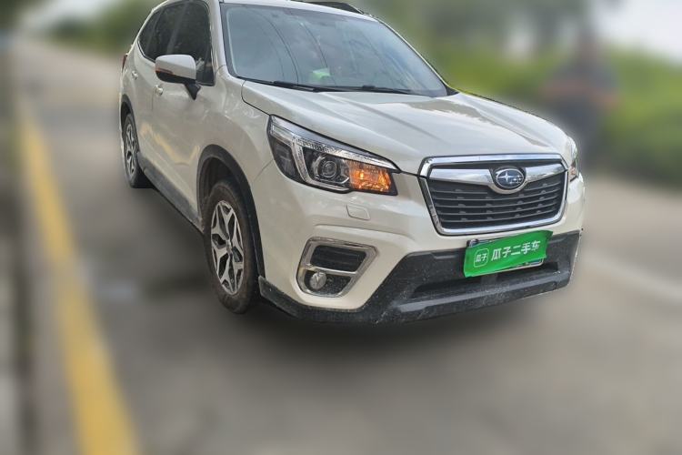 Used Subaru Forester 2021 2.0i Luxury Edition EyeSight Front Right 45 Deg