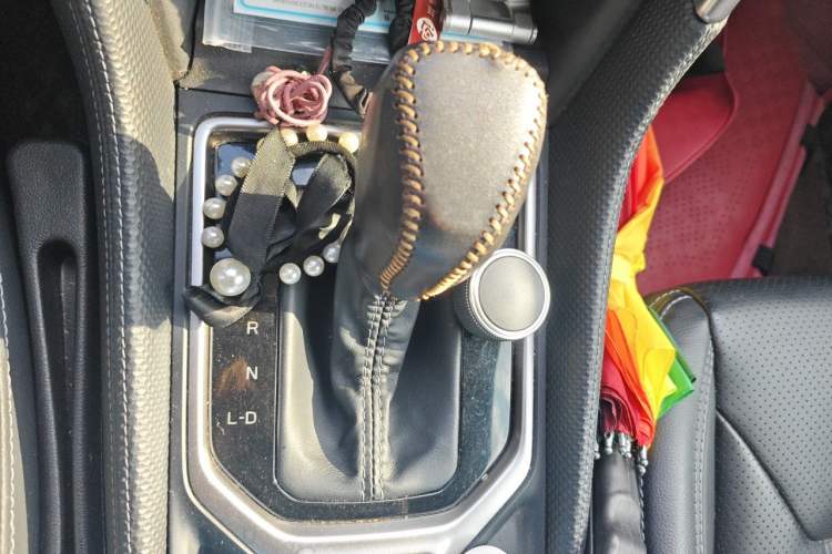 Used Subaru Forester 2021 2.0i Luxury Edition Gear Lever