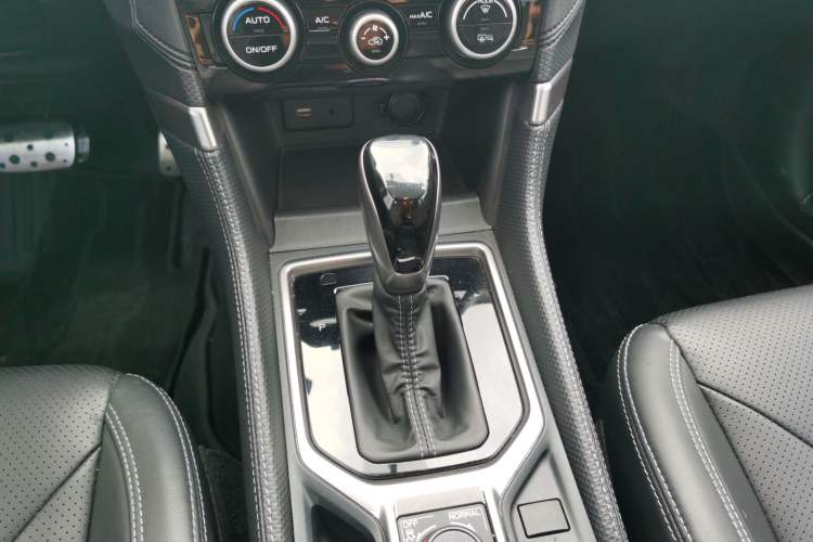 Used Subaru Forester 2021 2.0i Luxury Edition EyeSight Gear Lever