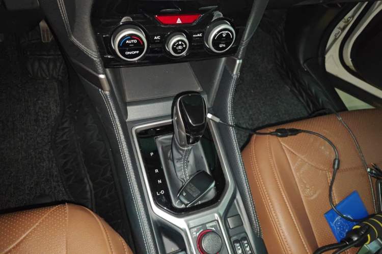 Used Subaru Forester 2021 2.0i Luxury Edition Gear Lever