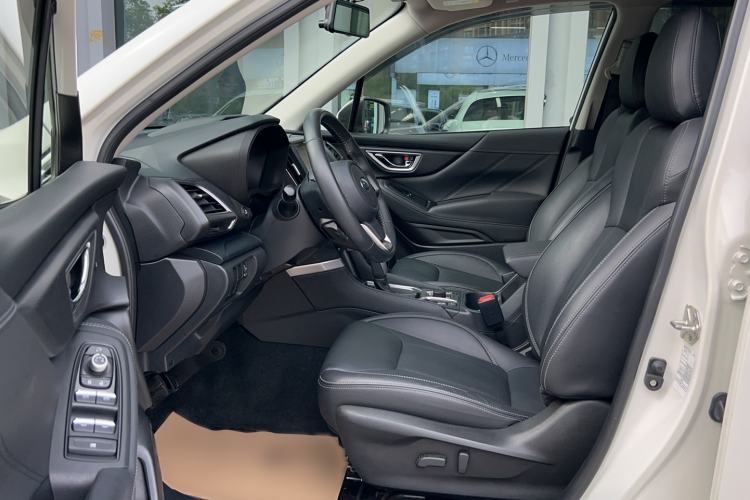 Used Subaru Forester 2021 2.0i Luxury Edition Interior 1