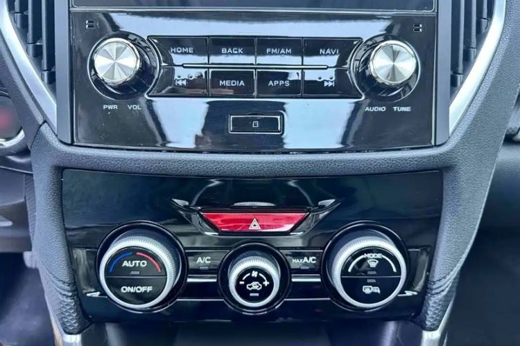 Used Subaru Forester 2021 2.0i Luxury Edition EyeSight Interior 2