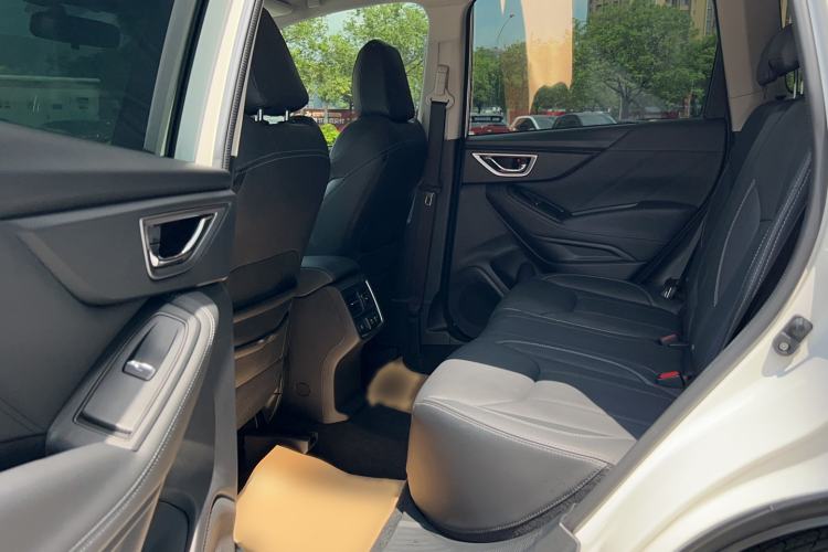Used Subaru Forester 2021 2.0i Flagship Edition EyeSight Interior 3
