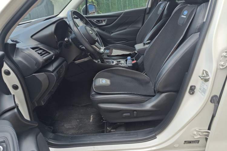 Used Subaru Forester 2021 2.0i Luxury Edition Left Front Seat
