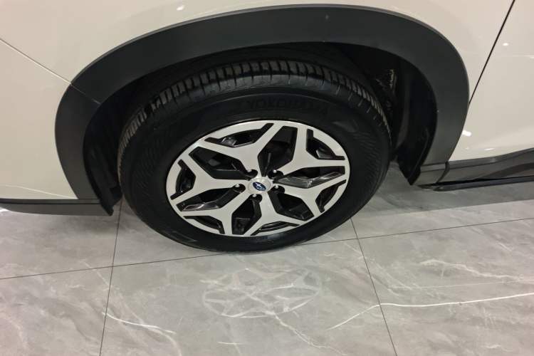 Used Subaru Forester 2021 2.0i Luxury Edition Left Front Wheel Hub