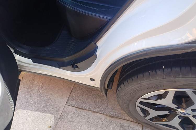 Used Subaru Forester 2021 2.0i Luxury Edition EyeSight Left Side Sill