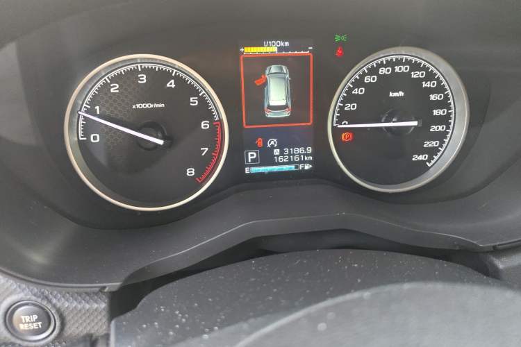 Used Subaru Forester 2021 2.0i Luxury Edition EyeSight Odometer Close Up