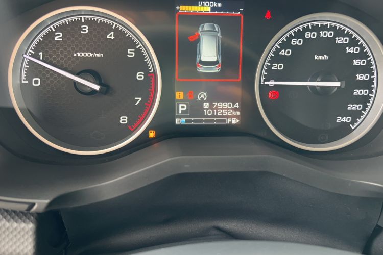 Used Subaru Forester 2021 2.0i Luxury Edition Odometer Close Up