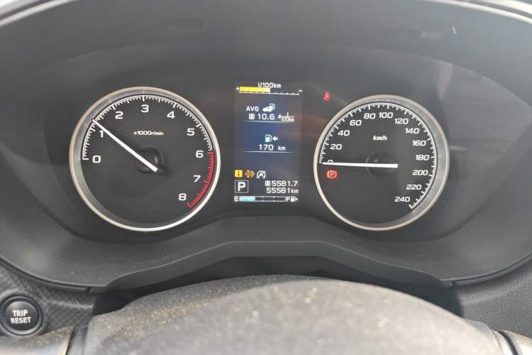 Used Subaru Forester 2021 2.0i Luxury Edition Odometer Close Up