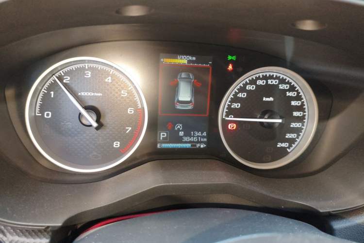 Used Subaru Forester 2021 2.0i Luxury Edition Odometer Close Up
