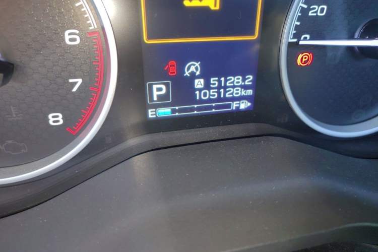Used Subaru Forester 2021 2.0i Luxury Edition Odometer Close Up