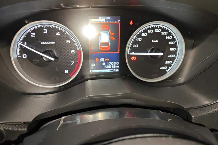 Used Subaru Forester 2021 2.0i Luxury Edition Odometer Close Up