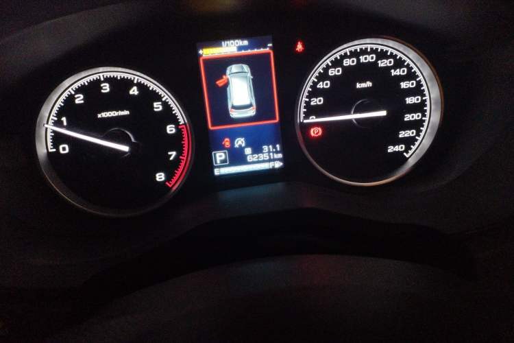 Used Subaru Forester 2021 2.0i Luxury Edition Odometer Close Up