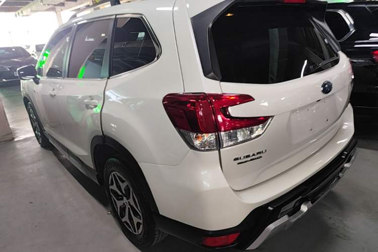 Used Subaru Forester 2021 2.0i Luxury Edition EyeSight Rear Left 45 Deg