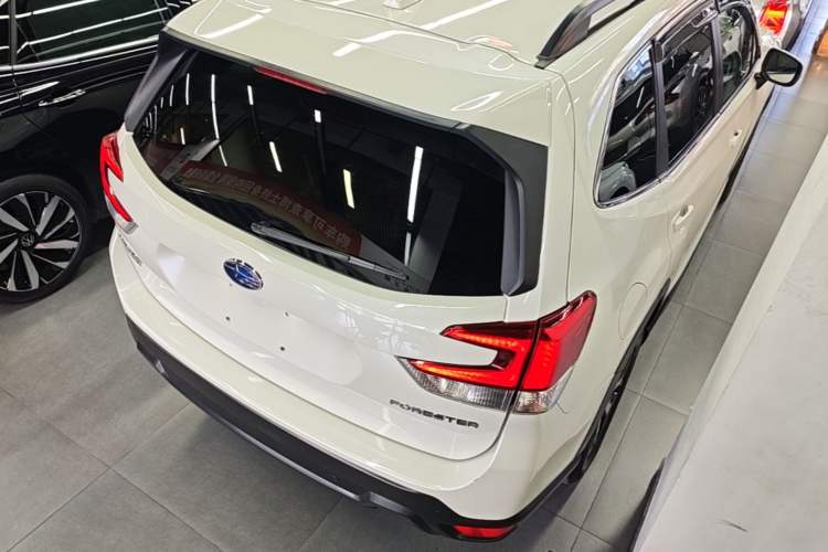 Used Subaru Forester 2021 2.0i Luxury Edition Rear Right 45 Deg