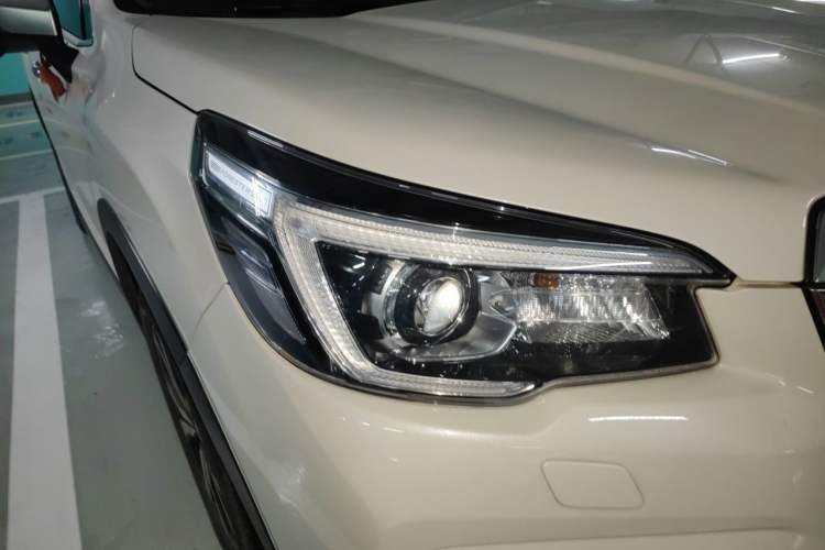 Used Subaru Forester 2021 2.0i Flagship Edition EyeSight Right Front Headlight