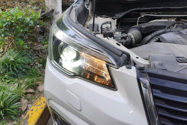 Used Subaru Forester 2021 2.0i Luxury Edition Right Front Headlight