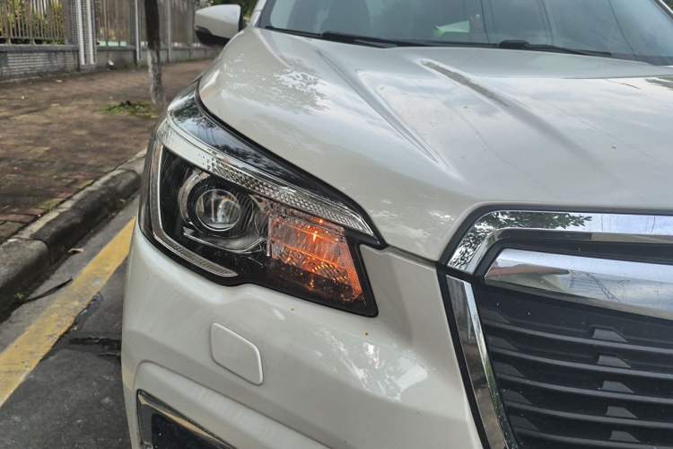 Used Subaru Forester 2021 2.0i Luxury Edition EyeSight Right Front Headlight