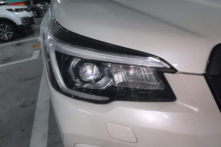 Used Subaru Forester 2021 2.0i Flagship Edition EyeSight Right Front Headlight