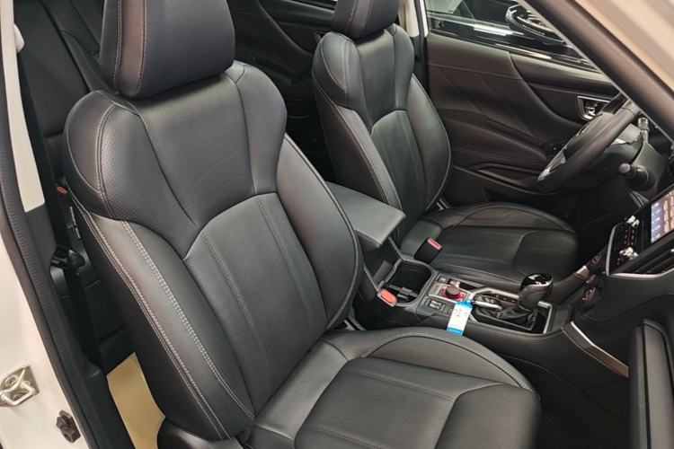 Used Subaru Forester 2021 2.0i Luxury Edition Right Front Seat