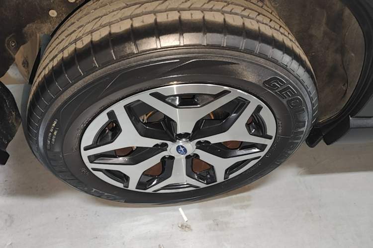 Used Subaru Forester 2021 2.0i Luxury Edition EyeSight Right Rear Wheel Hub