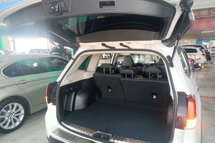 Used Subaru Forester 2021 2.0i Luxury Edition EyeSight Trunk