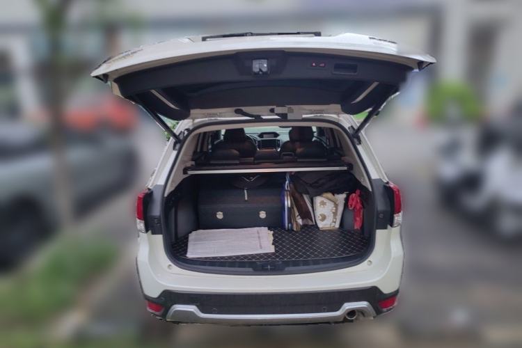 Used Subaru Forester 2021 2.0i Flagship Edition EyeSight Trunk