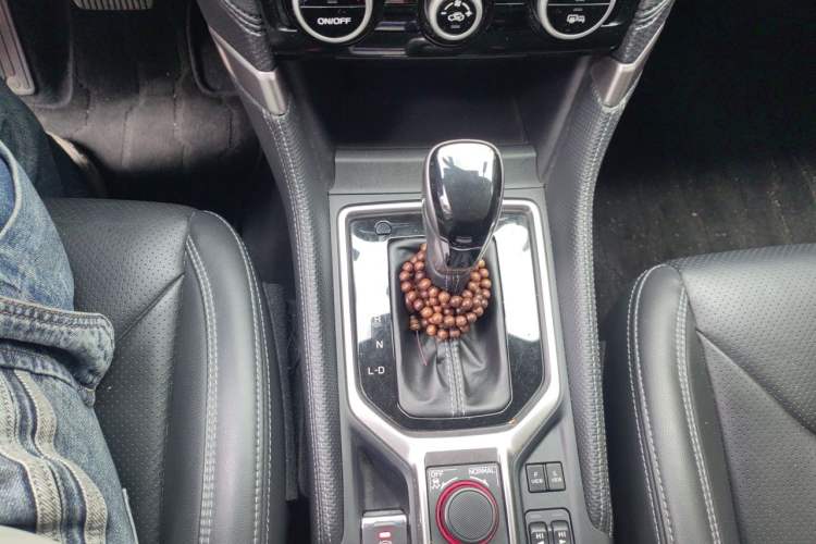 Used Subaru Forester 2021 2.0i Luxury Edition EyeSight Gear Lever
