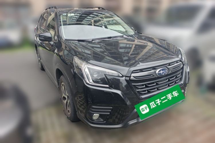 Used Subaru Forester 2022 2.0i AWD Luxury Edition EyeSight Front Right 45 Deg
