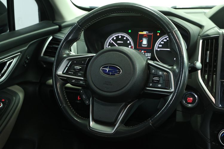 Used Subaru Forester 2022 2.0i AWD Luxury Edition EyeSight Interior 2