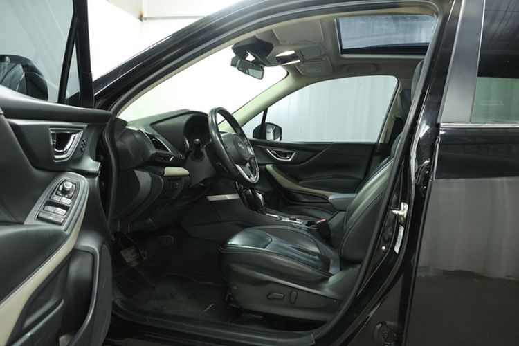 Used Subaru Forester 2022 2.0i AWD Luxury Edition EyeSight Interior 3