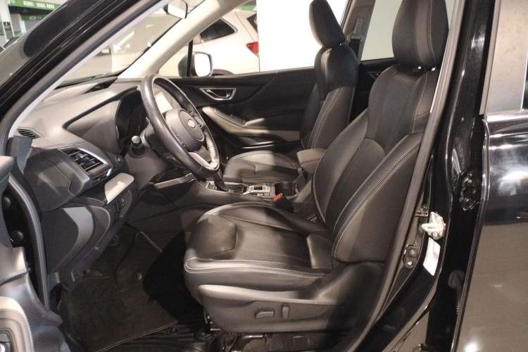 Used Subaru Forester 2022 2.0i AWD Luxury Edition EyeSight Left Front Seat