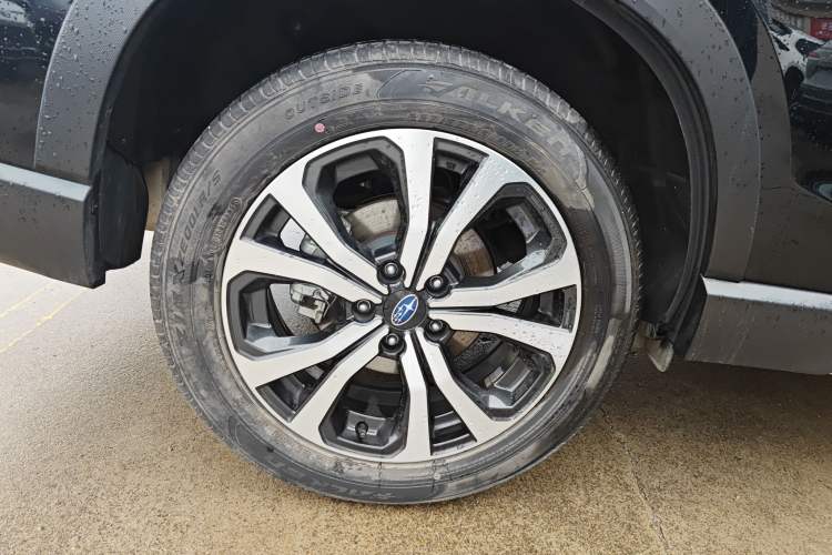 Used Subaru Forester 2022 2.0i AWD Flagship Edition EyeSight Right Rear Wheel Hub