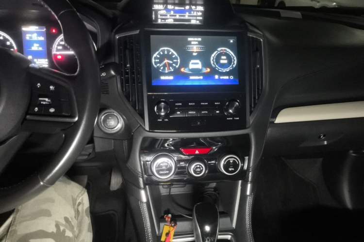 Used Subaru Forester 2022 2.0i AWD Luxury Edition EyeSight Audio And AC Panel