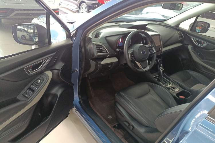 Used Subaru Forester 2022 2.0i AWD Luxury Edition EyeSight Driver Seat