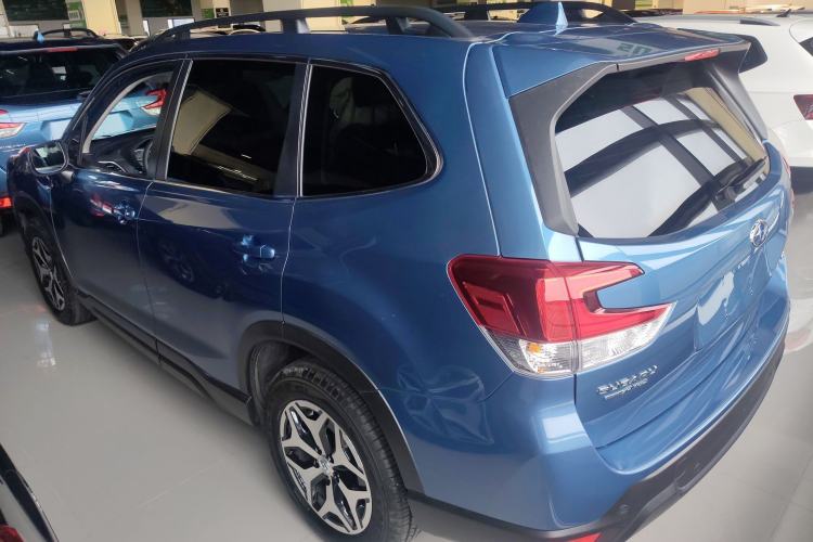 Used Subaru Forester 2022 2.0i AWD Luxury Edition EyeSight Exterior 2