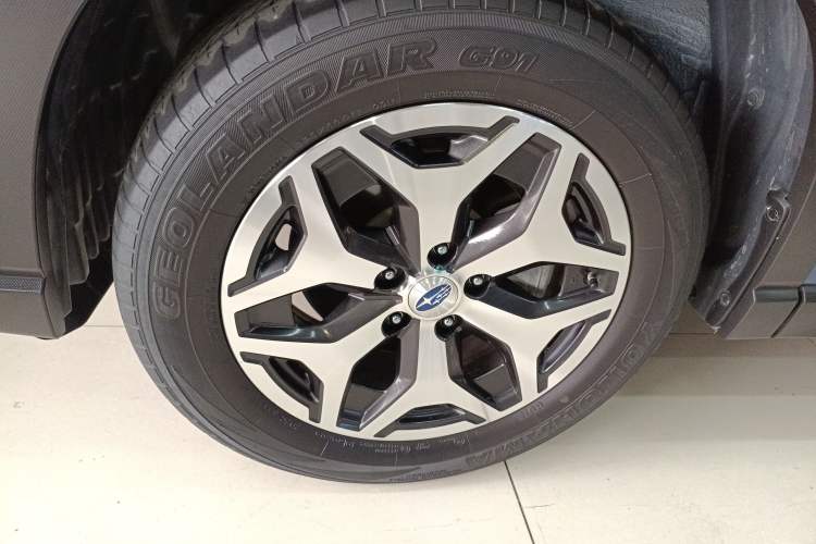 Used Subaru Forester 2022 2.0i AWD Luxury Edition EyeSight Exterior 4