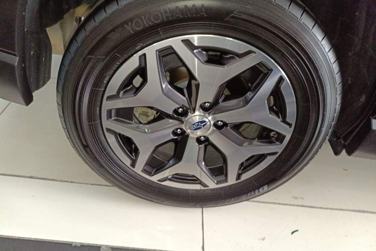 Used Subaru Forester 2022 2.0i AWD Luxury Edition EyeSight Exterior 5
