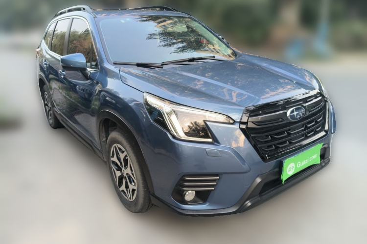 Used Subaru Forester 2022 2.0i AWD Luxury Edition EyeSight Front Right 45 Deg