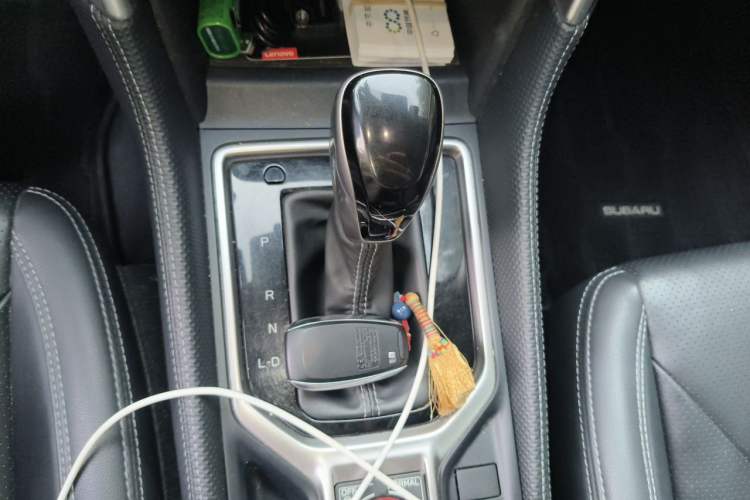 Used Subaru Forester 2022 2.0i AWD Luxury Edition EyeSight Gear Lever