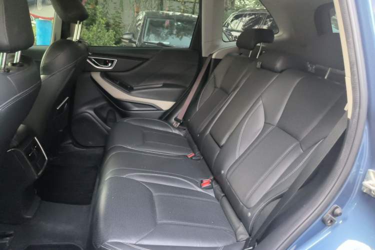 Used Subaru Forester 2022 2.0i AWD Luxury Edition EyeSight Left Rear Seat