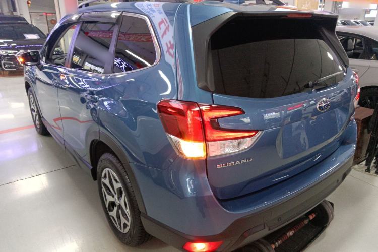 Used Subaru Forester 2022 2.0i AWD Luxury Edition EyeSight Rear Left 45 Deg
