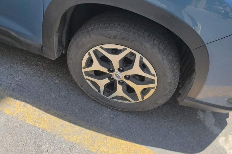 Used Subaru Forester 2022 2.0i AWD Luxury Edition EyeSight Right Front Wheel Hub